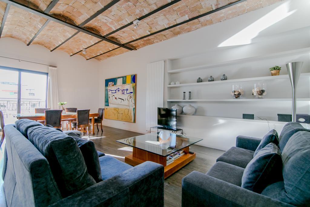 Deco Apartments Barcelona-Diagonal Bagian luar foto