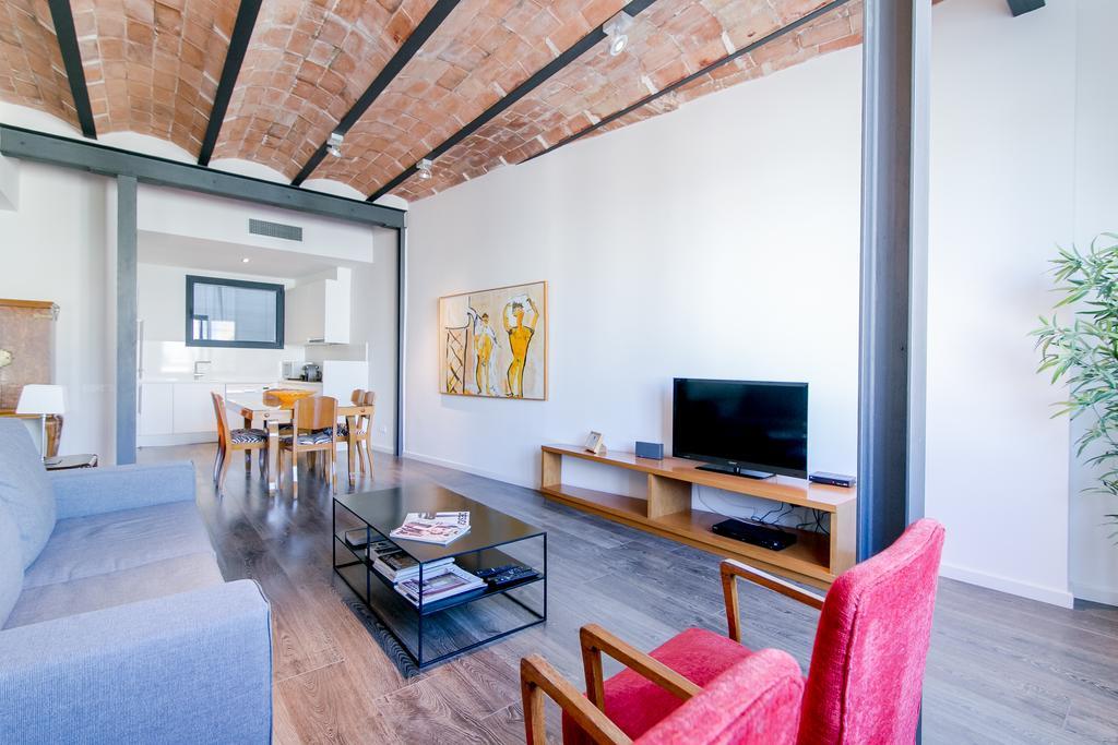 Deco Apartments Barcelona-Diagonal Bagian luar foto