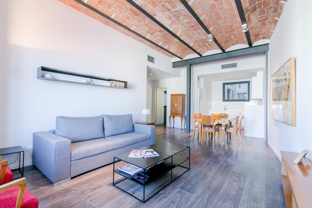 Deco Apartments Barcelona-Diagonal Bagian luar foto
