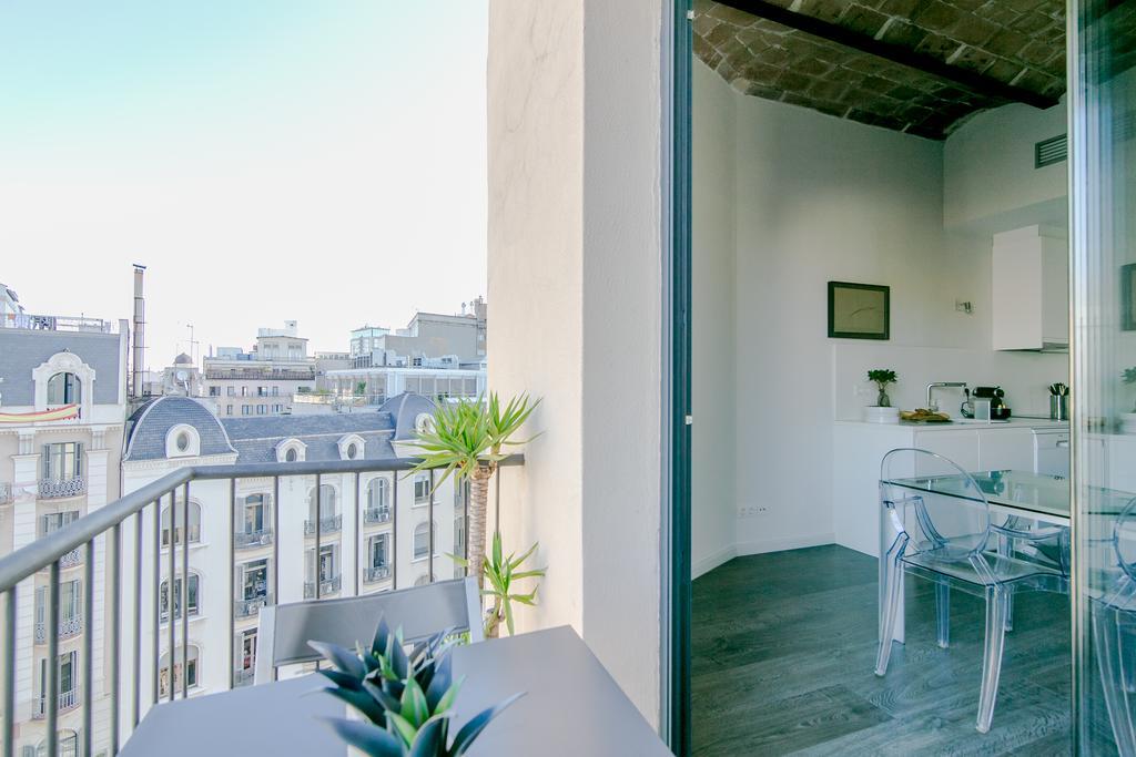 Deco Apartments Barcelona-Diagonal Bagian luar foto