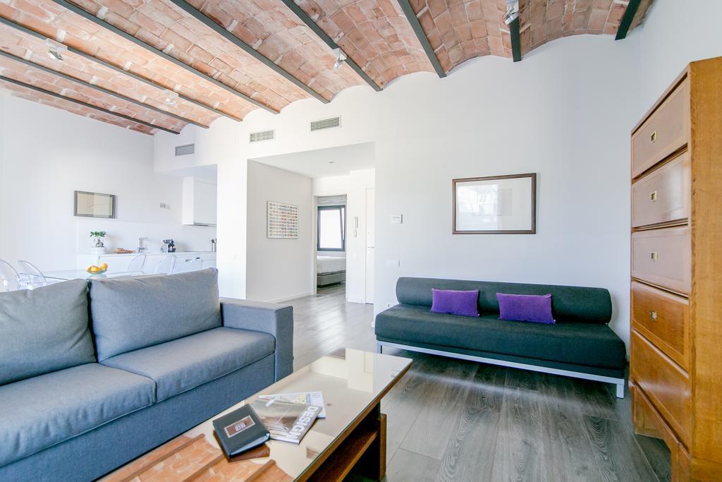 Deco Apartments Barcelona-Diagonal Bagian luar foto