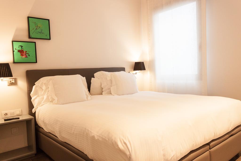 Deco Apartments Barcelona-Diagonal Bagian luar foto